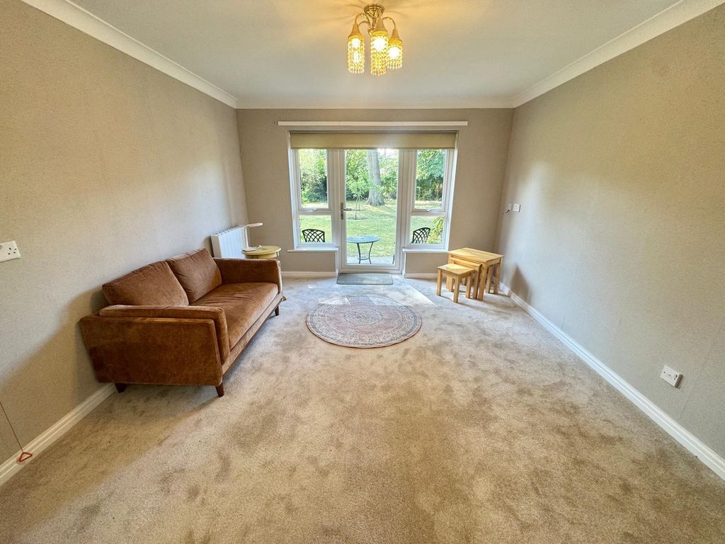 Property photo 3 of 11 Photo 11