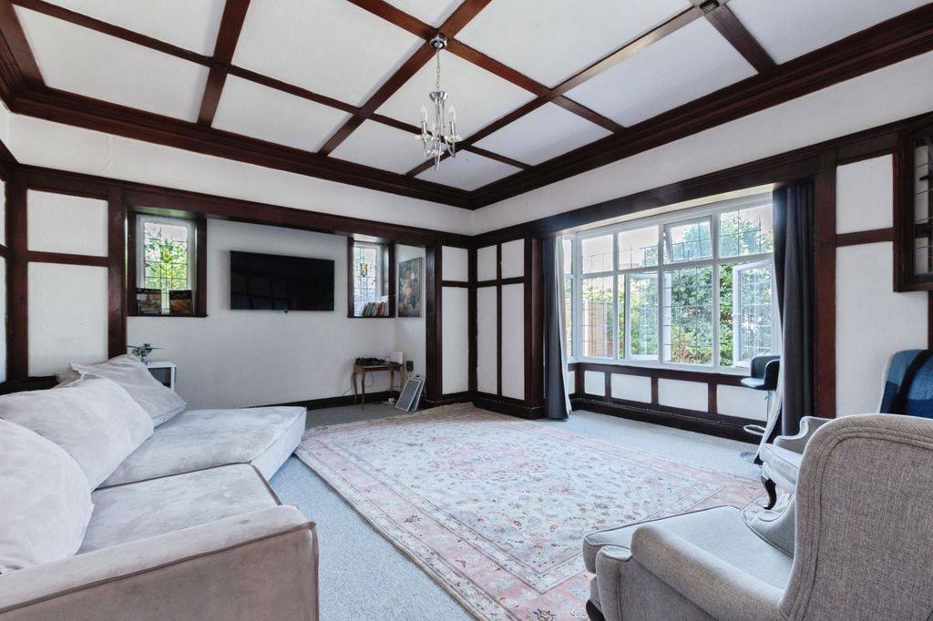 Property photo 2 of 14 Pbox-Img.Jpg