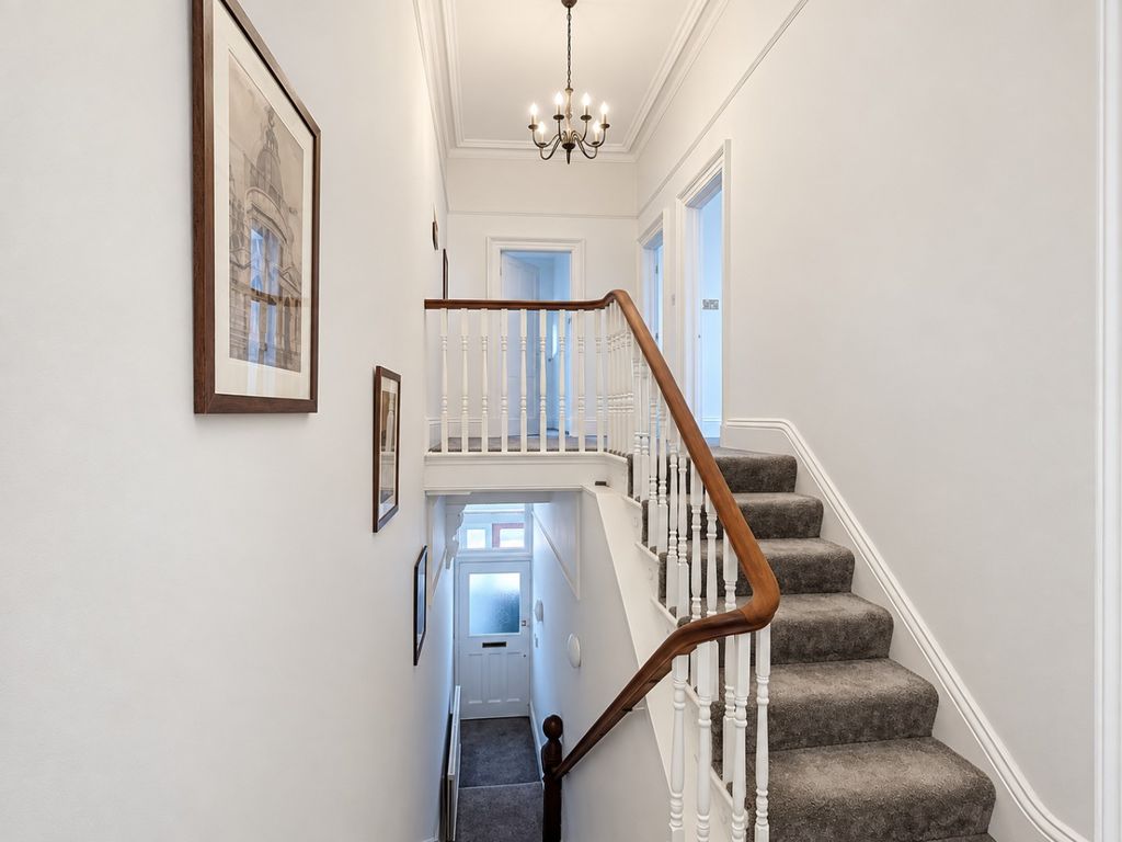 Property photo 2 of 18 4517974