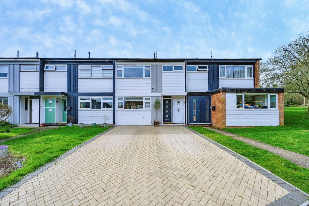 Property photo 1 of 17