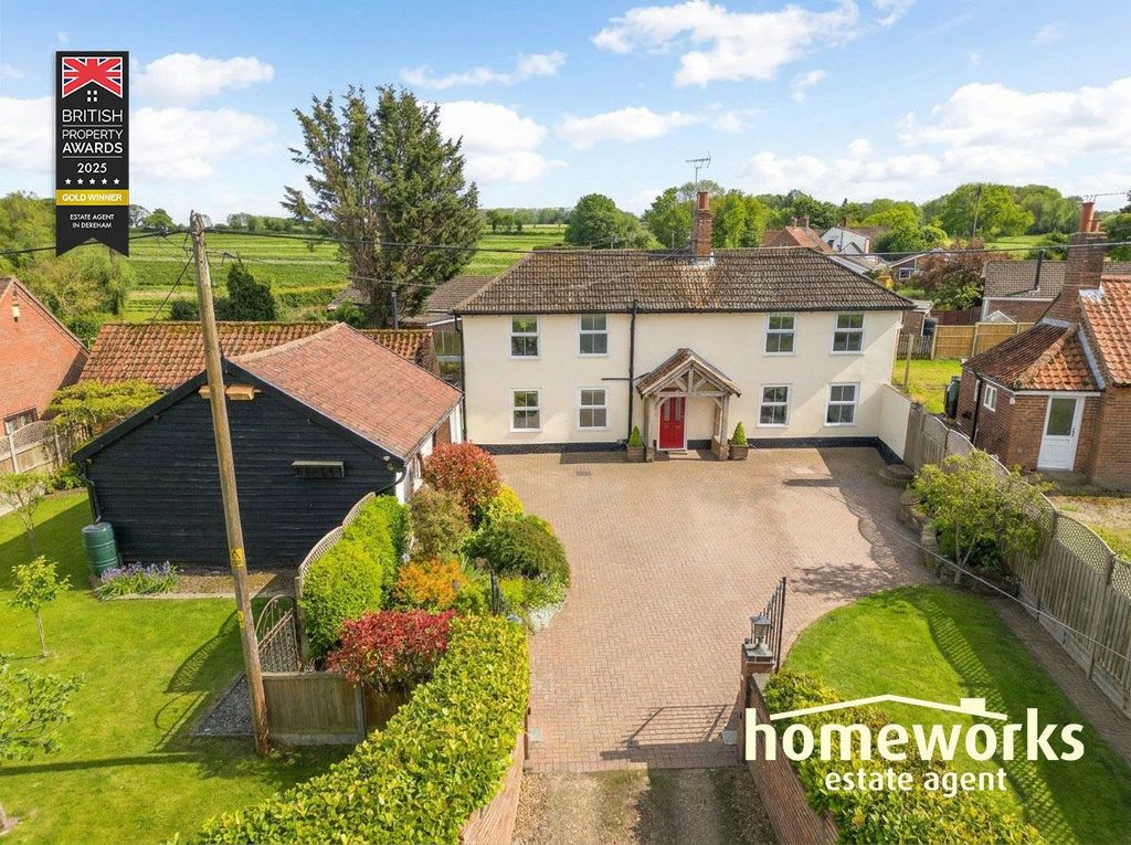 Property photo 2 of 37