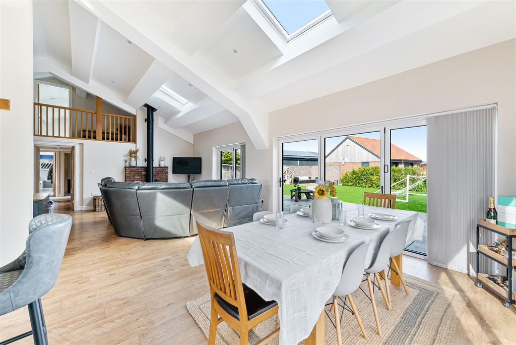 Property photo 3 of 36 Dsc00035.Jpg