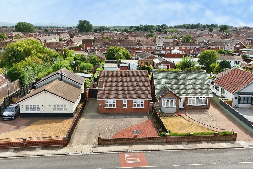 Property photo 2 of 24