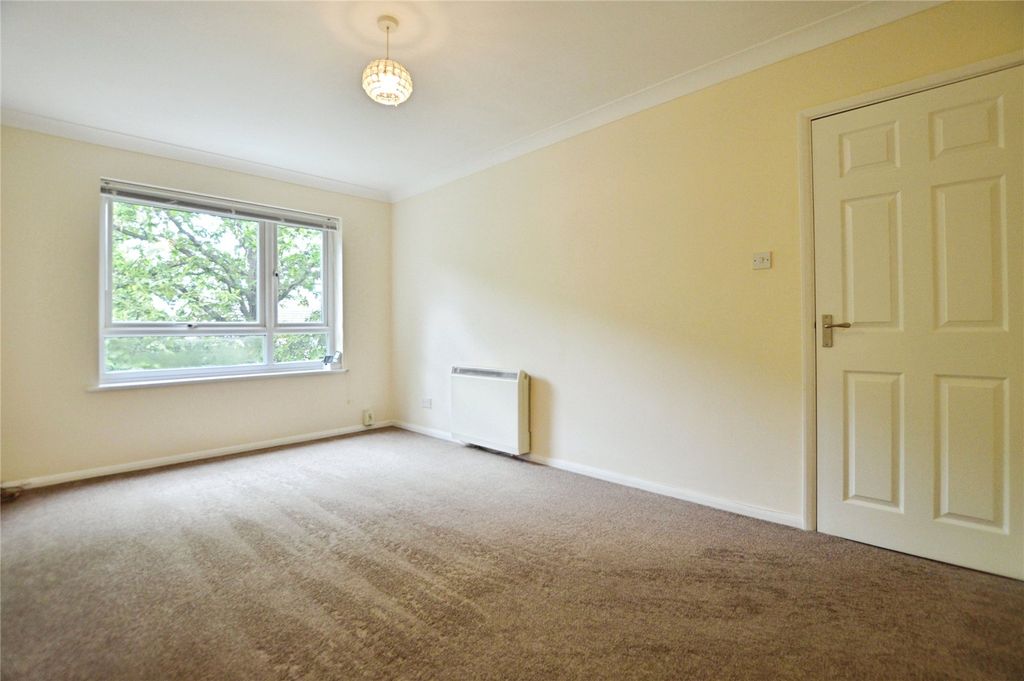 Property photo 2 of 8 Living Room
