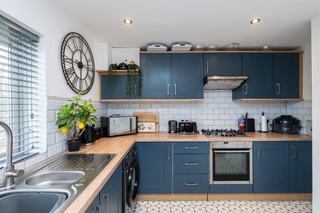 Property photo 2 of 16 Dsc03233