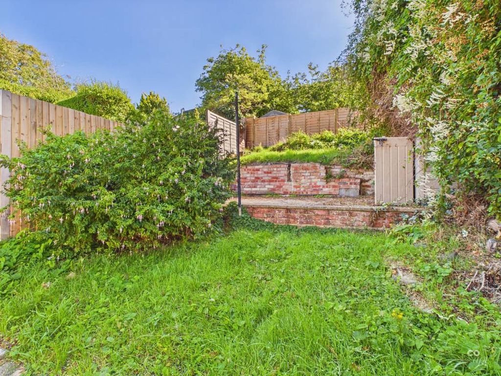 Property photo 3 of 11