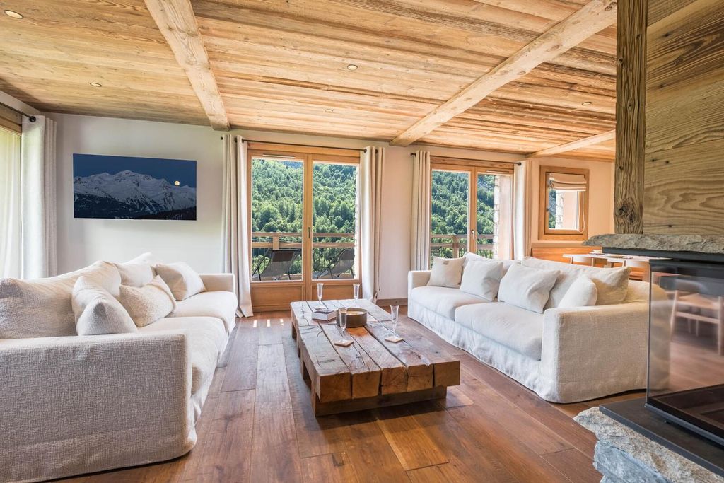 Property photo 2 of 17 Image