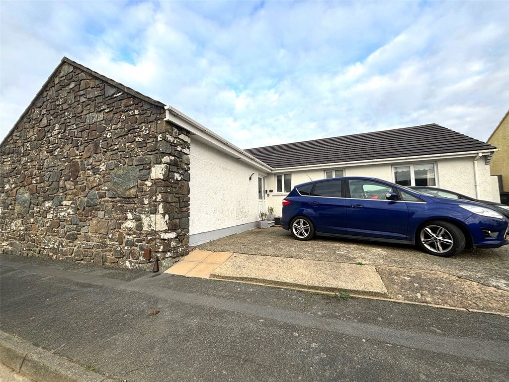 Property photo 2 of 27 Picture No. 31