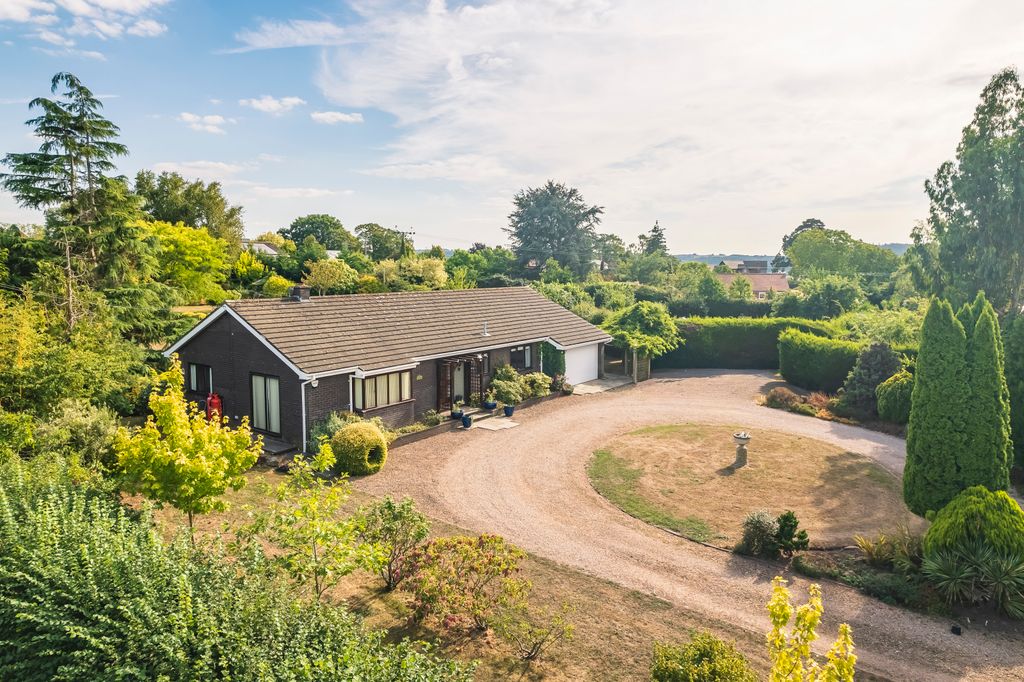 Property photo 1 of 29 Picture No. 43