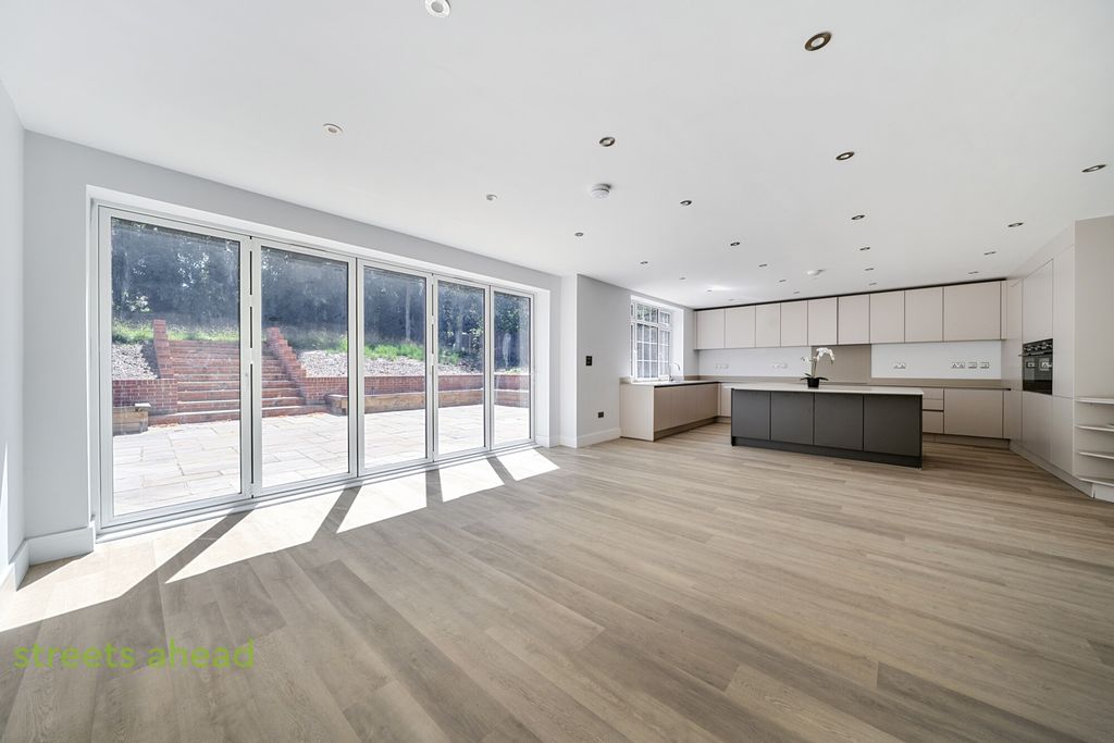 7 bed detached house for saleAddiscombe Road, Addiscombe CR0