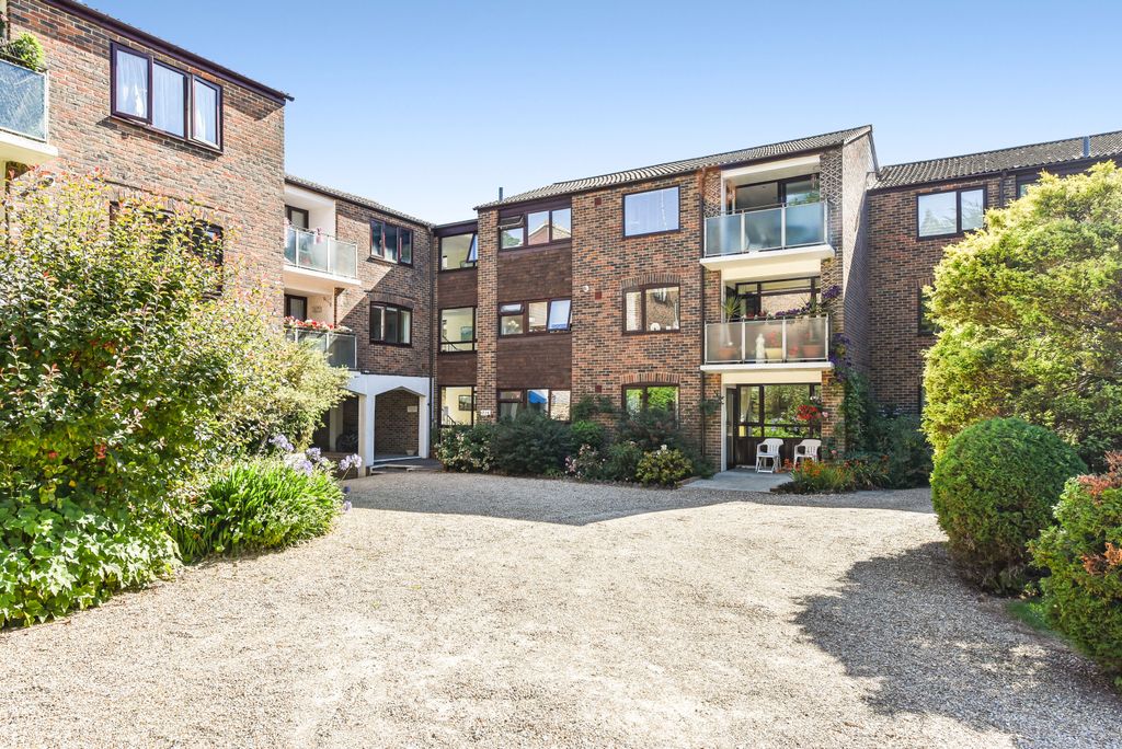 Property photo 1 of 12 Summerdale Court