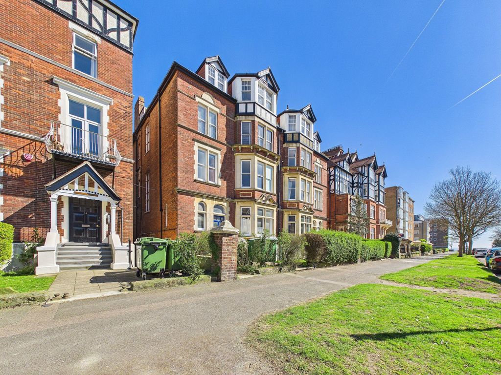 Property photo 1 of 19 Frontage