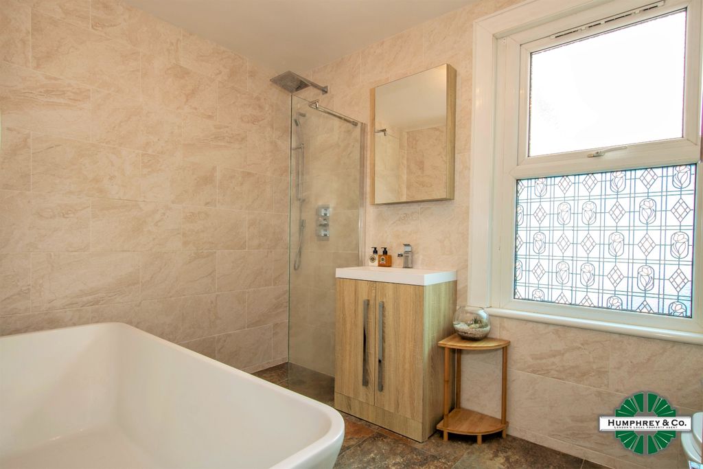 Property photo 2 of 11 Pbox-Img.Jpg