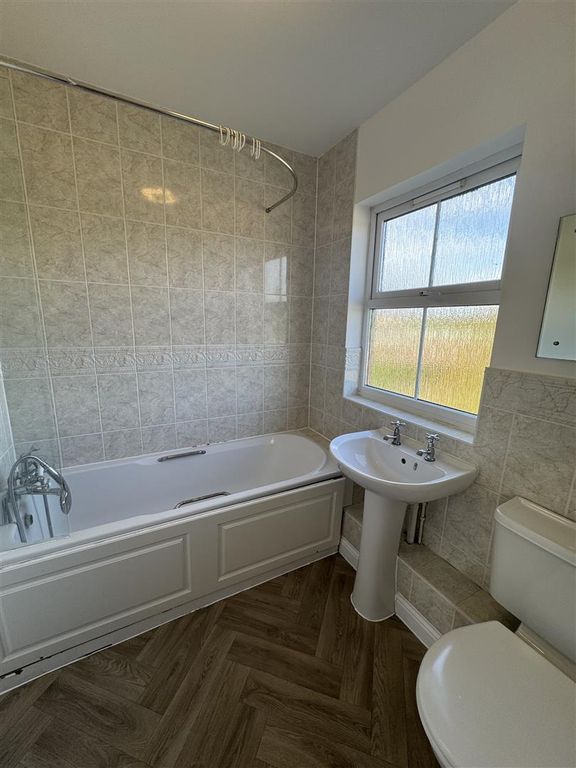 Property photo 3 of 14 Qg-Zkyzsruytjxtmmku2Pw.Jpg