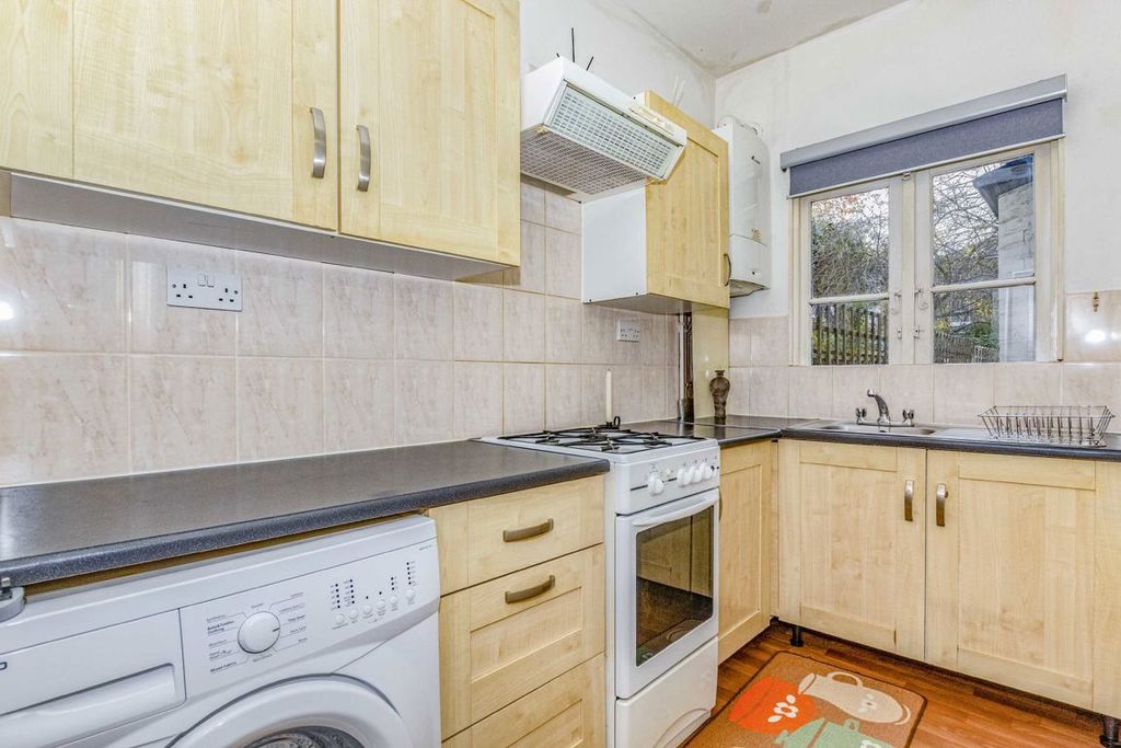 Property photo 3 of 3