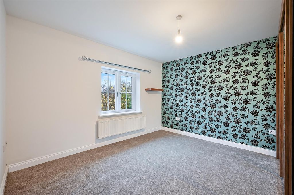 Property photo 3 of 8 West Grove Court, - (9).Jpg