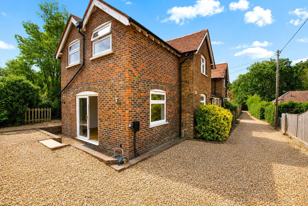 Property photo 1 of 11 Picture No. 01