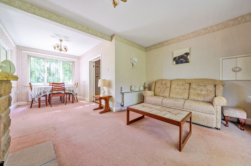 Property photo 2 of 26 1480359-12-6A3Adf...