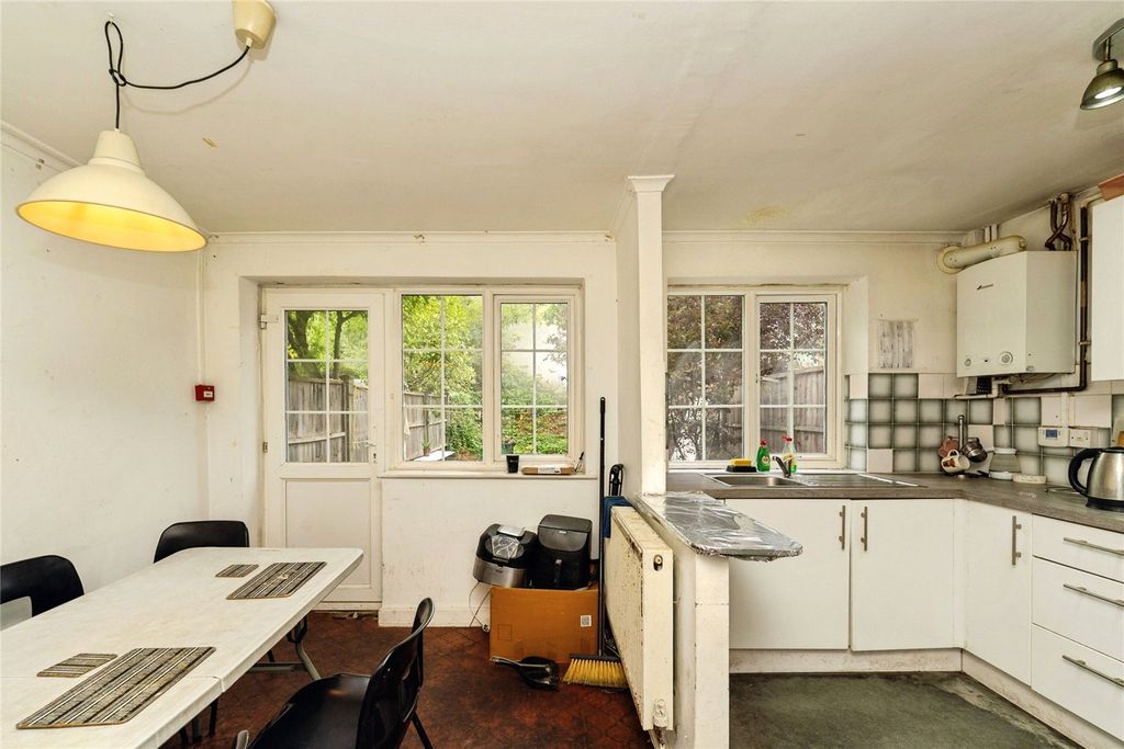 Property photo 3 of 16 Picture No. 02