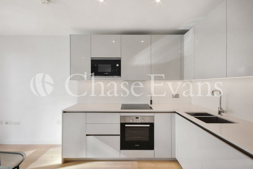 Property photo 2 of 16 Kitchen