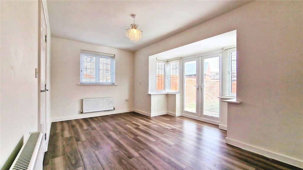 Property photo 2 of 20 Picture No. 06