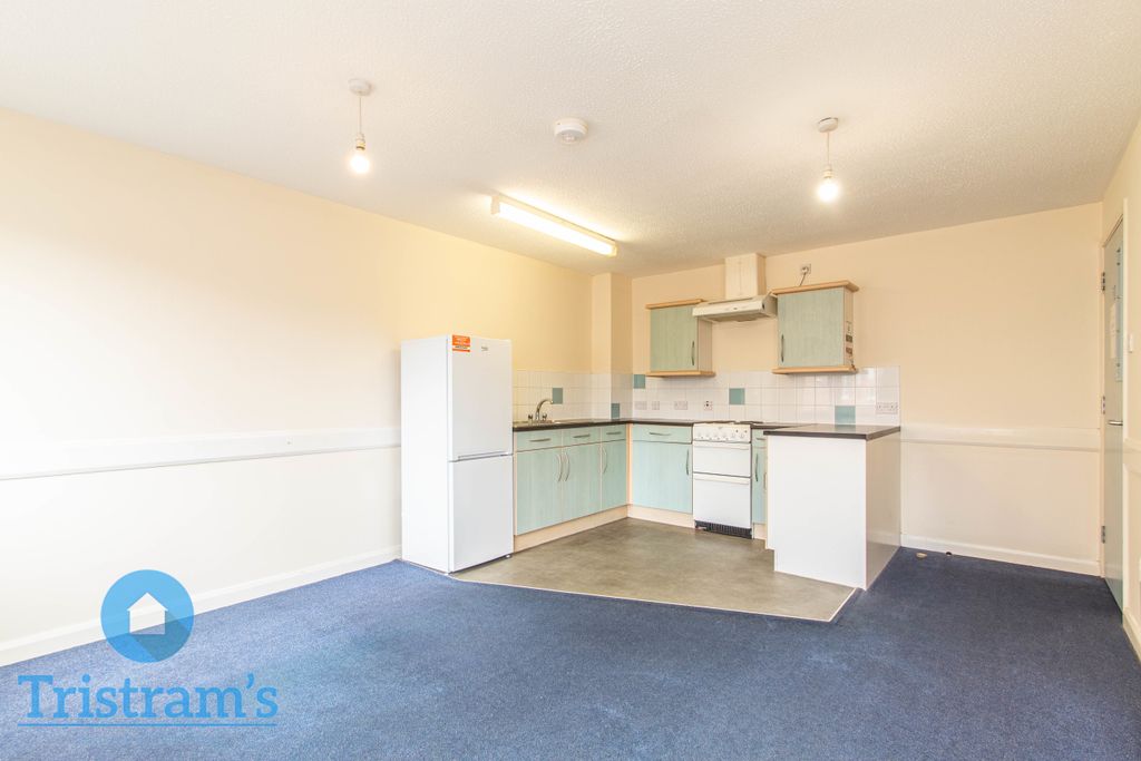 Property photo 3 of 13