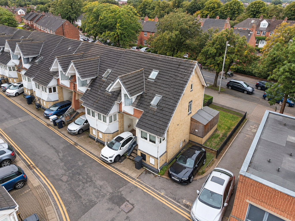 Property photo 1 of 14 3A255A88-F4Ed-4788-Bdcb-Df8F7B01E134