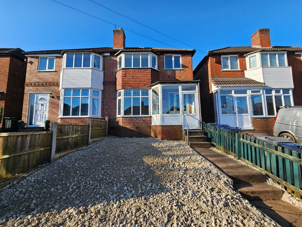 Property photo 1 of 21 Front