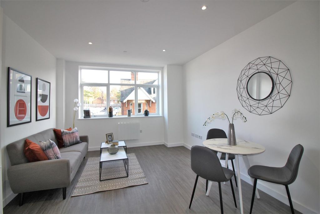 Property photo 2 of 16