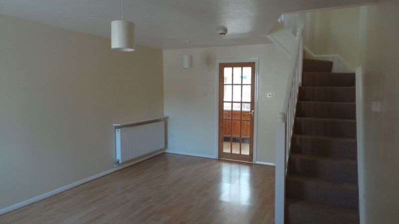 Property photo 3 of 10 Living Room