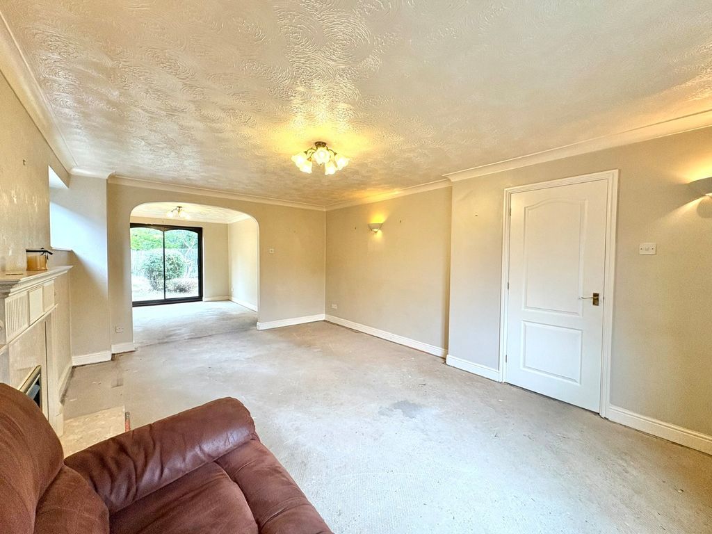 Property photo 3 of 34 Picture No. 13