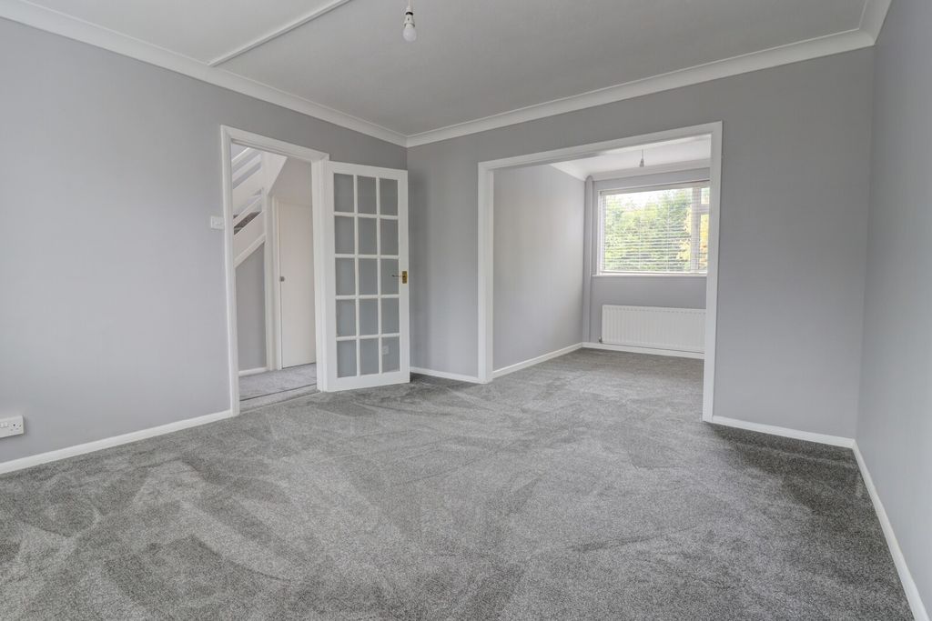 Property photo 3 of 14 Picture No. 24