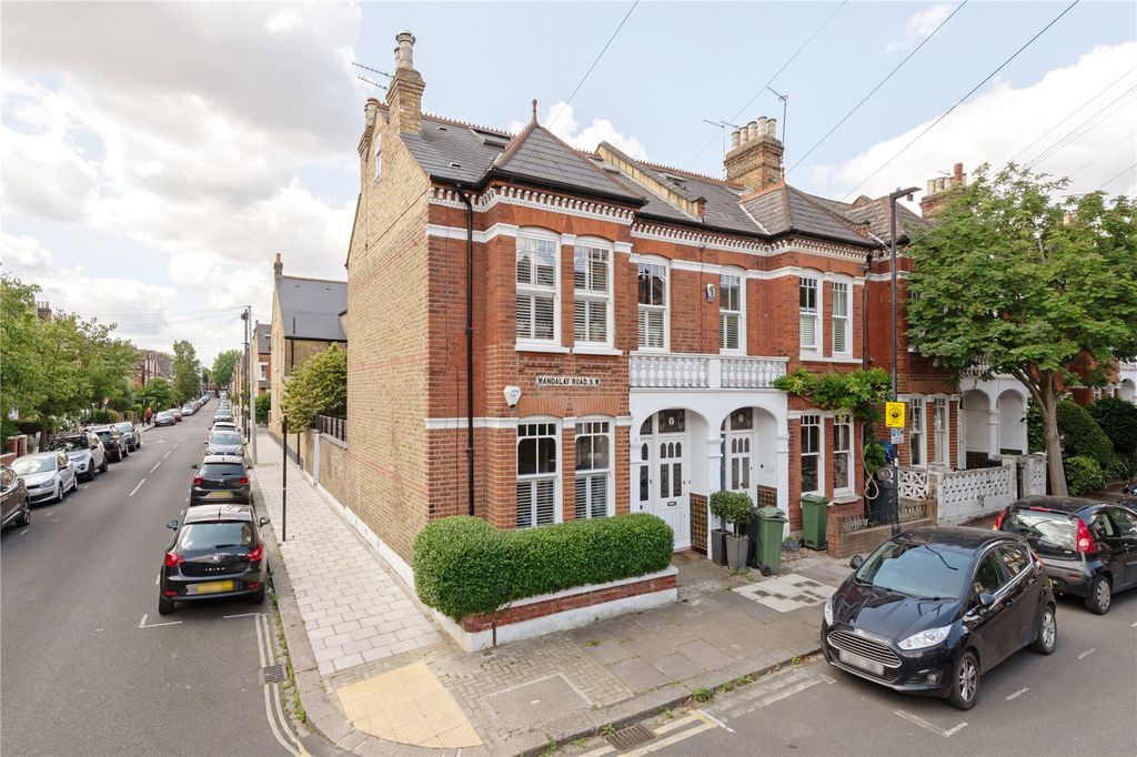 Property photo 3 of 15 Picture No. 24