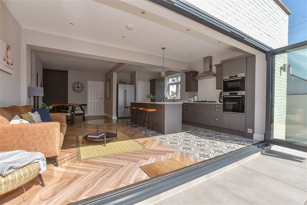 Property photo 3 of 14 Internal Lifestyle Photograph