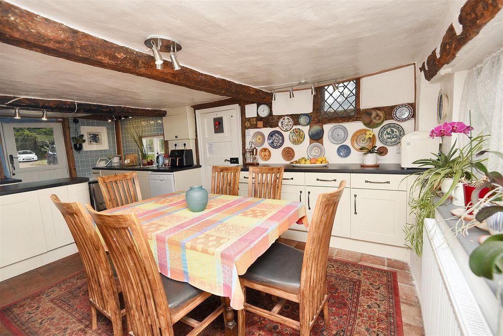 Property photo 2 of 17 Kitchen/Dining Room