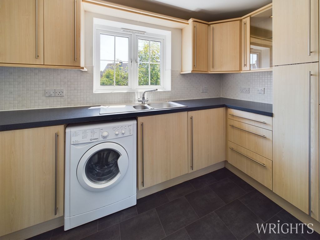 Property photo 2 of 9 Cam02796G0-Pr0165-Still007