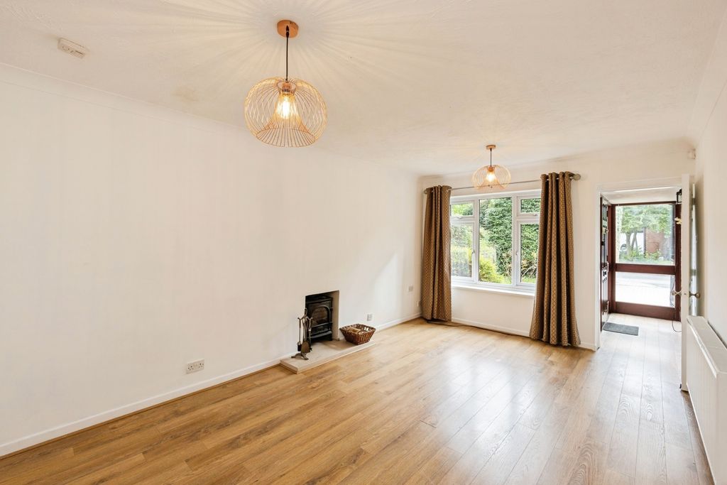 Property photo 2 of 20 Pbox-Img.Jpg