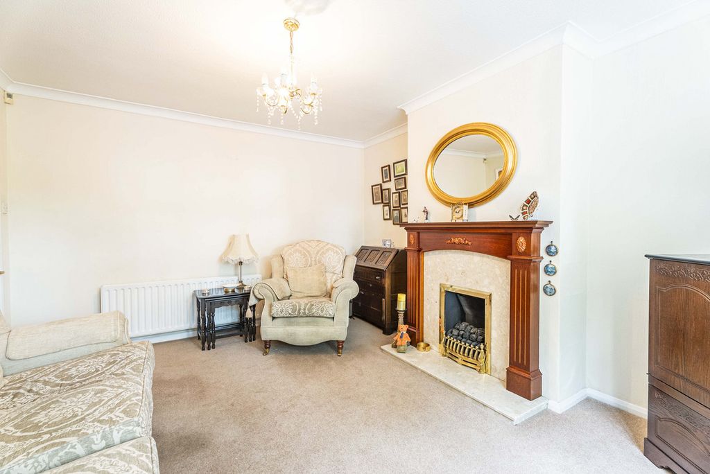 Property photo 3 of 24