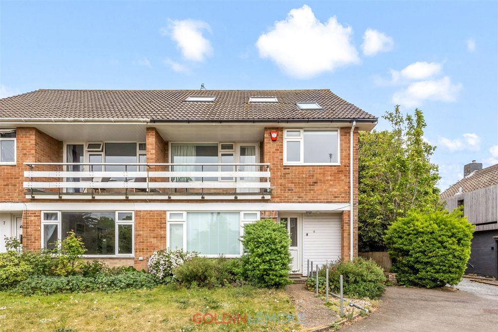 Property photo 1 of 16 External