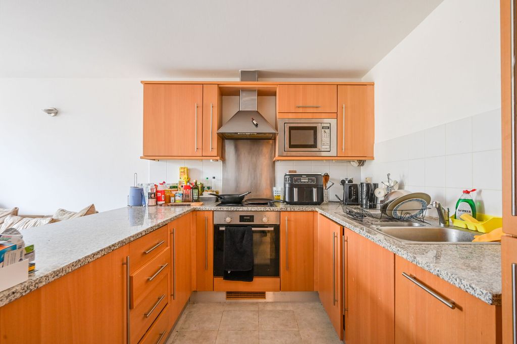 Property photo 2 of 6