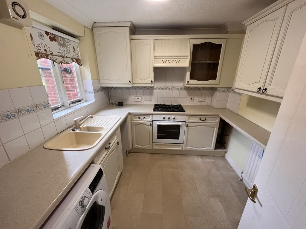 Property photo 2 of 9