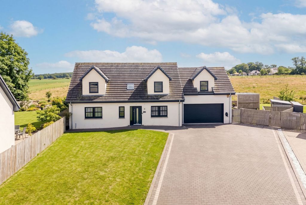 Property photo 1 of 34