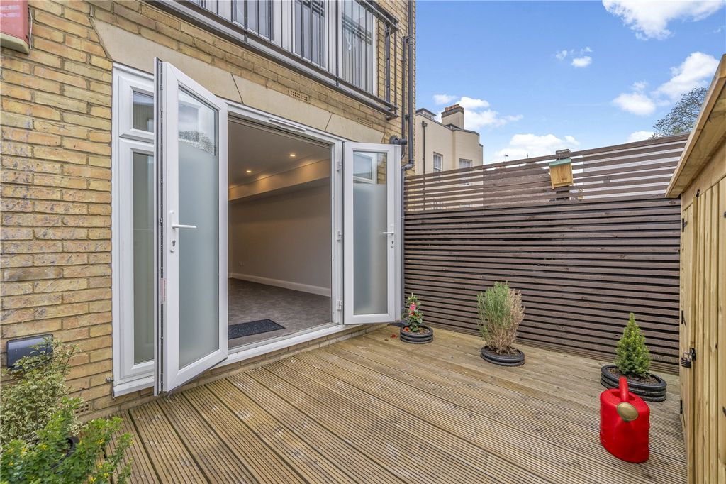 Additional image 9 of 2 bed flat for saleThames Street, Hampton TW12