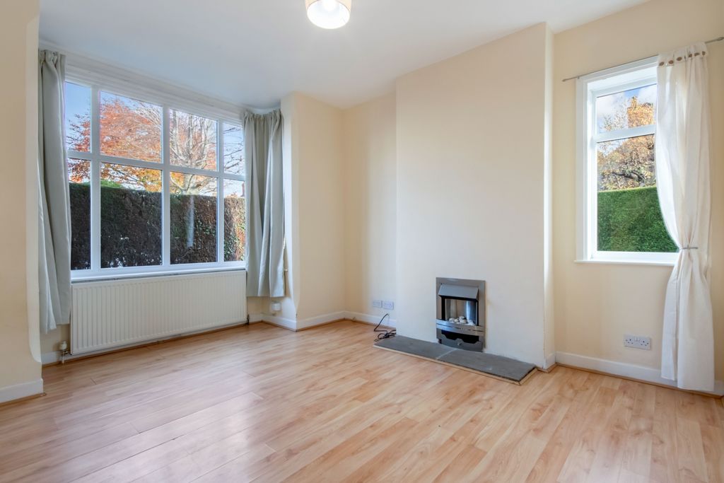 Property photo 2 of 14 Bramcote-Road-01