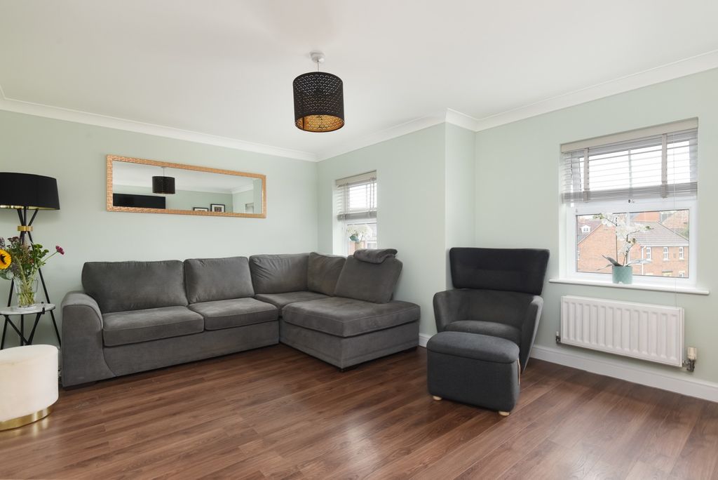 Property photo 3 of 18 4433749