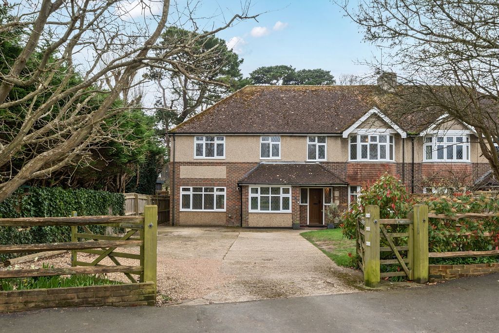 Property photo 1 of 37