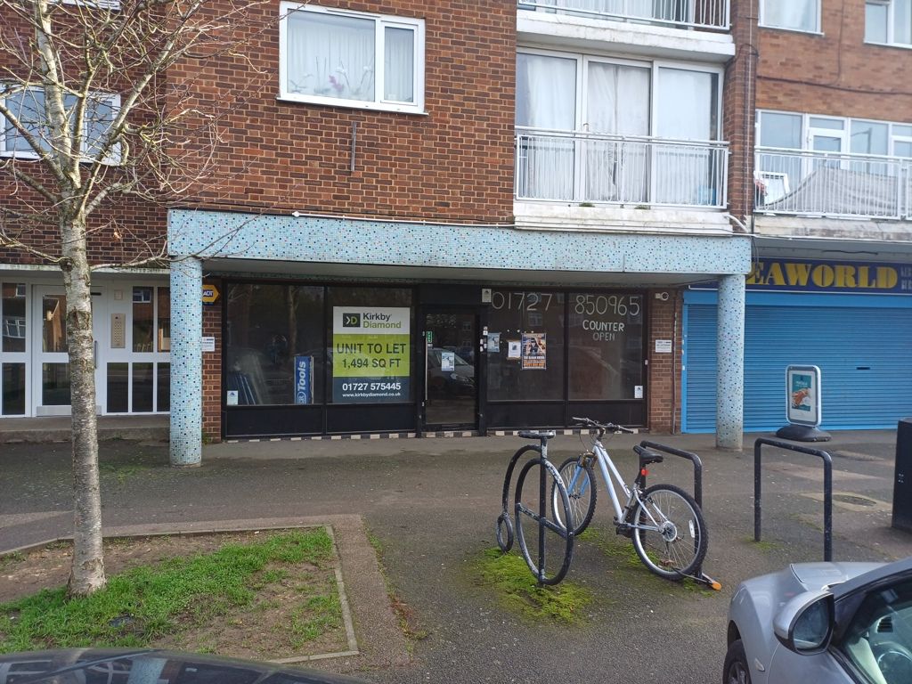 Property photo 1 of 4 Photo 4