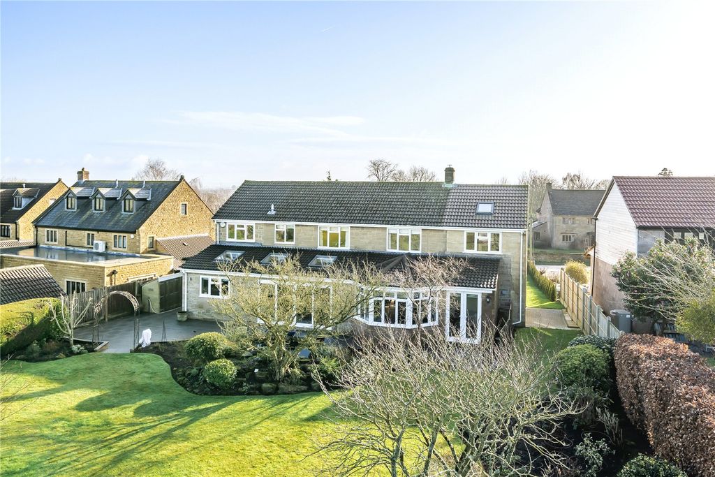 Property photo 1 of 28 Picture No. 75