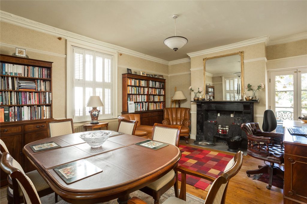 Property photo 3 of 14 Dining Room