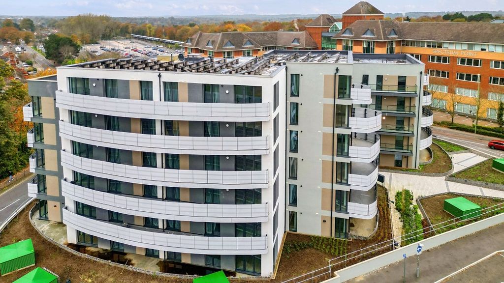 Property photo 1 of 8